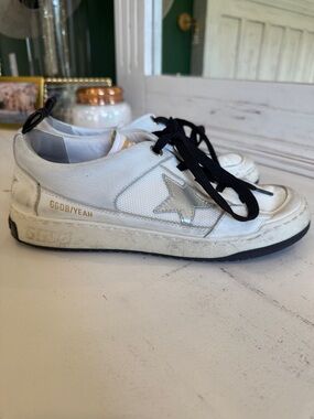 Golden Goose White Sneakers with Silver Star and Black Laces